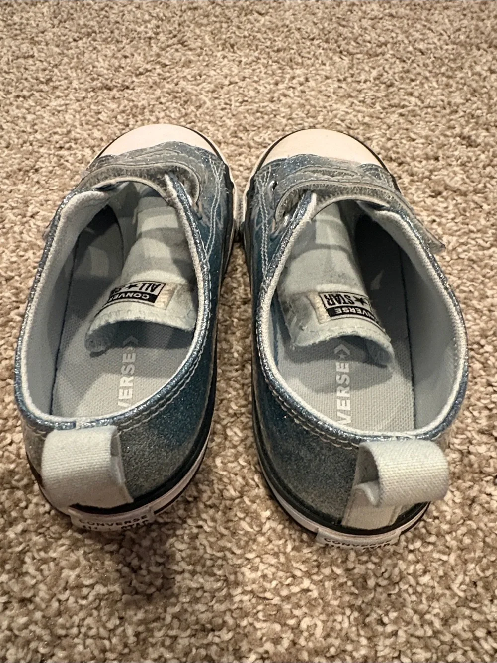 Converse Kids Glitter Velcro Low Top Sneakers in Light Blue